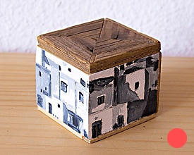 Box with wood veneer
