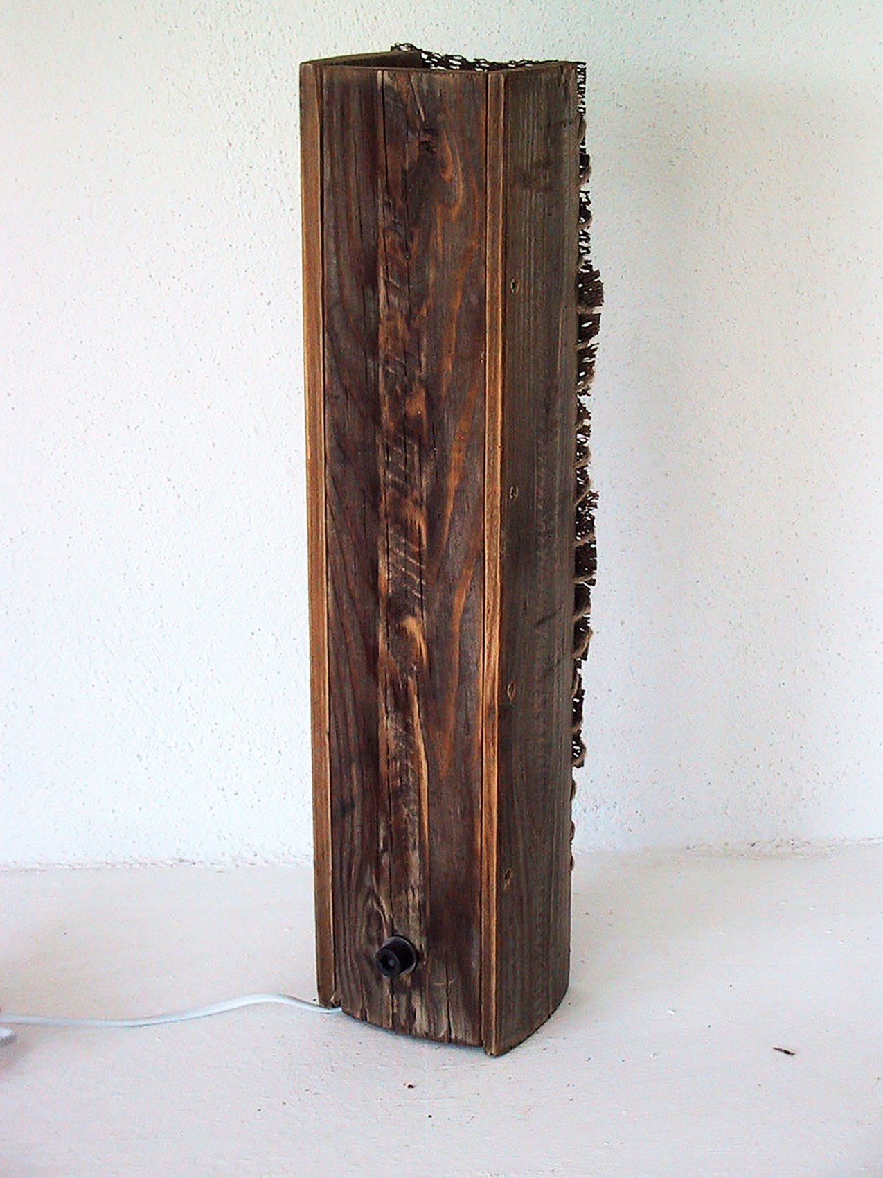 Vertical fiber lamp