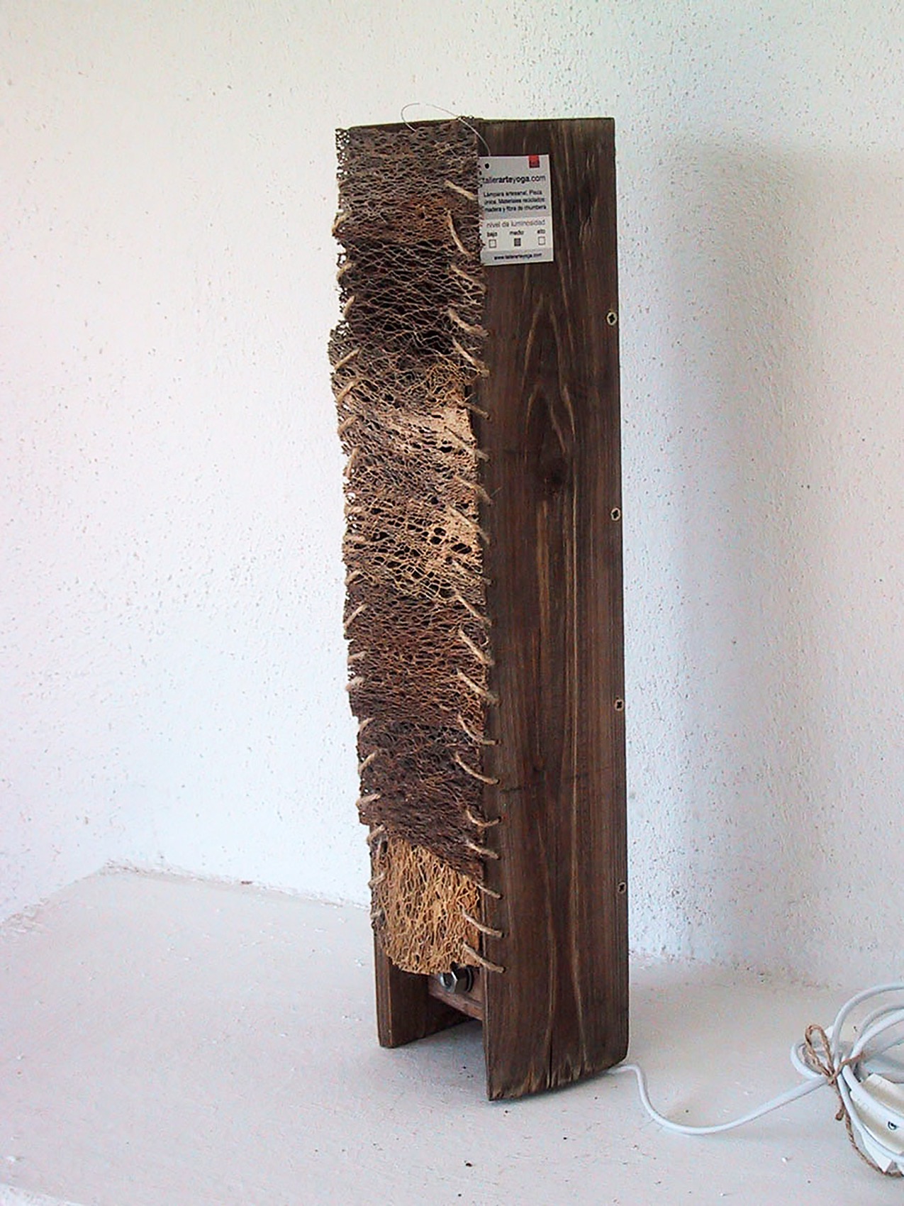 Vertical fiber lamp