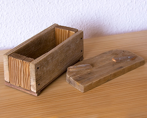 Caja cofre 5 maderas con cerámica