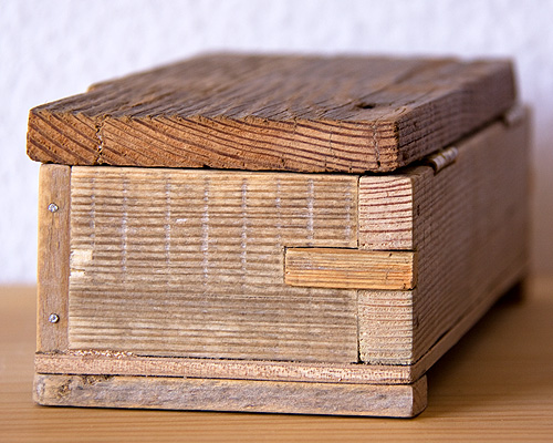 Double pyramid box