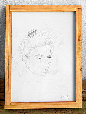 Portrait with pin on the hair